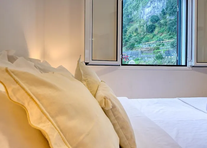 Casa Familia Pestana 2, A In Madeira Сейшал